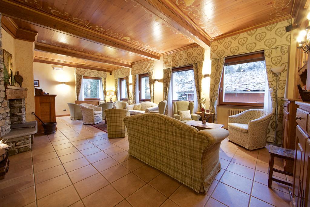 Hotel Croux Courmayeur Zewnętrze zdjęcie